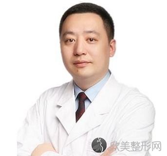 李战强医生