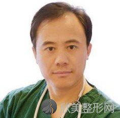 郑州艾伯丽医疗美容诊所刘欣华做牙齿矫正怎么样？附医生简介-牙齿矫正案例